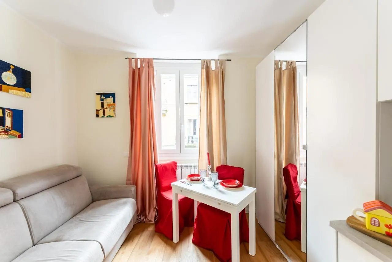 The Small Cozy Studio Porta Venezia 밀라노 0*,  이탈리아